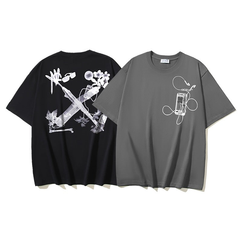 Schwarzes und graues T-Shirt