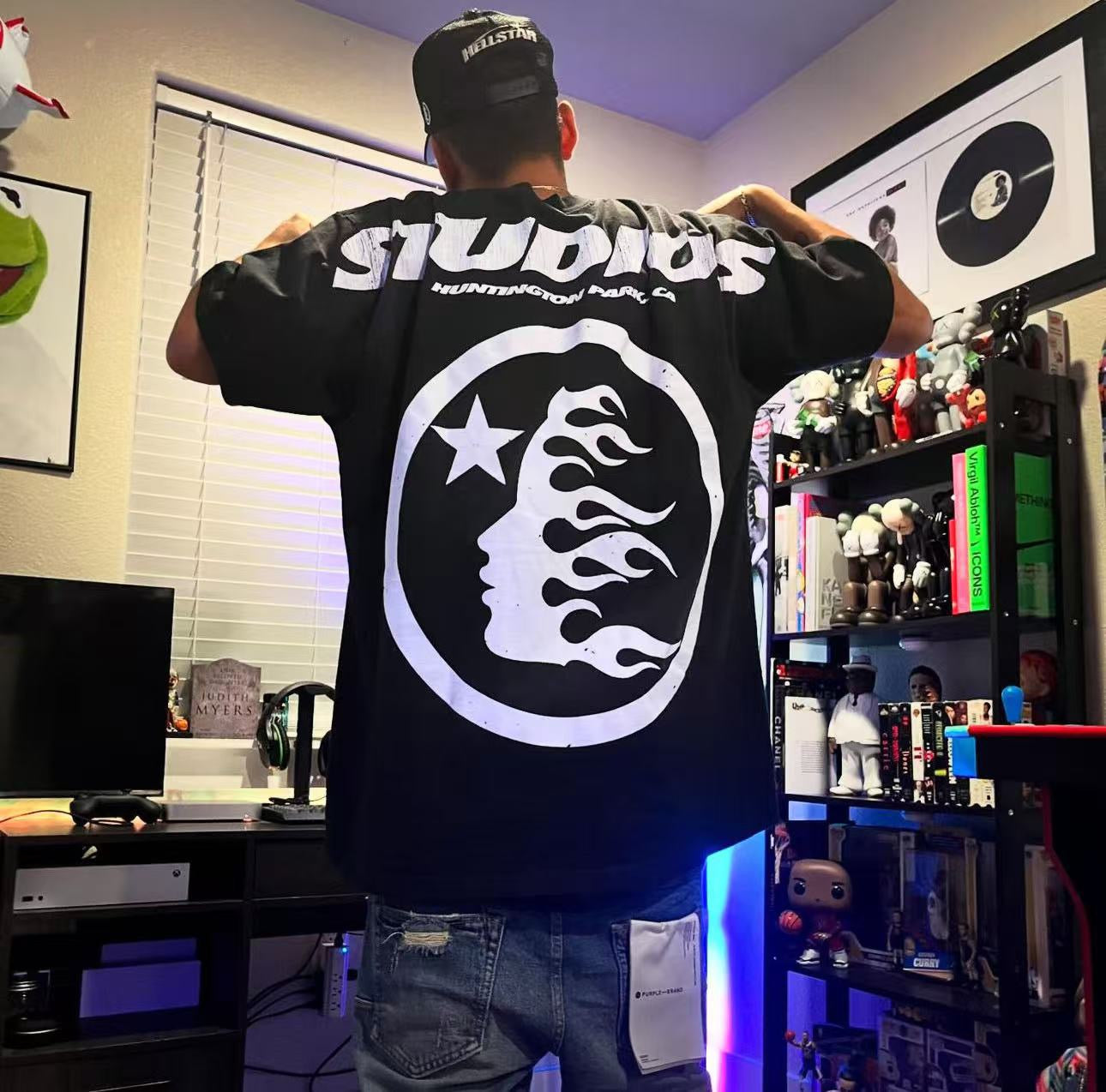 Schwarzes T-Shirt
