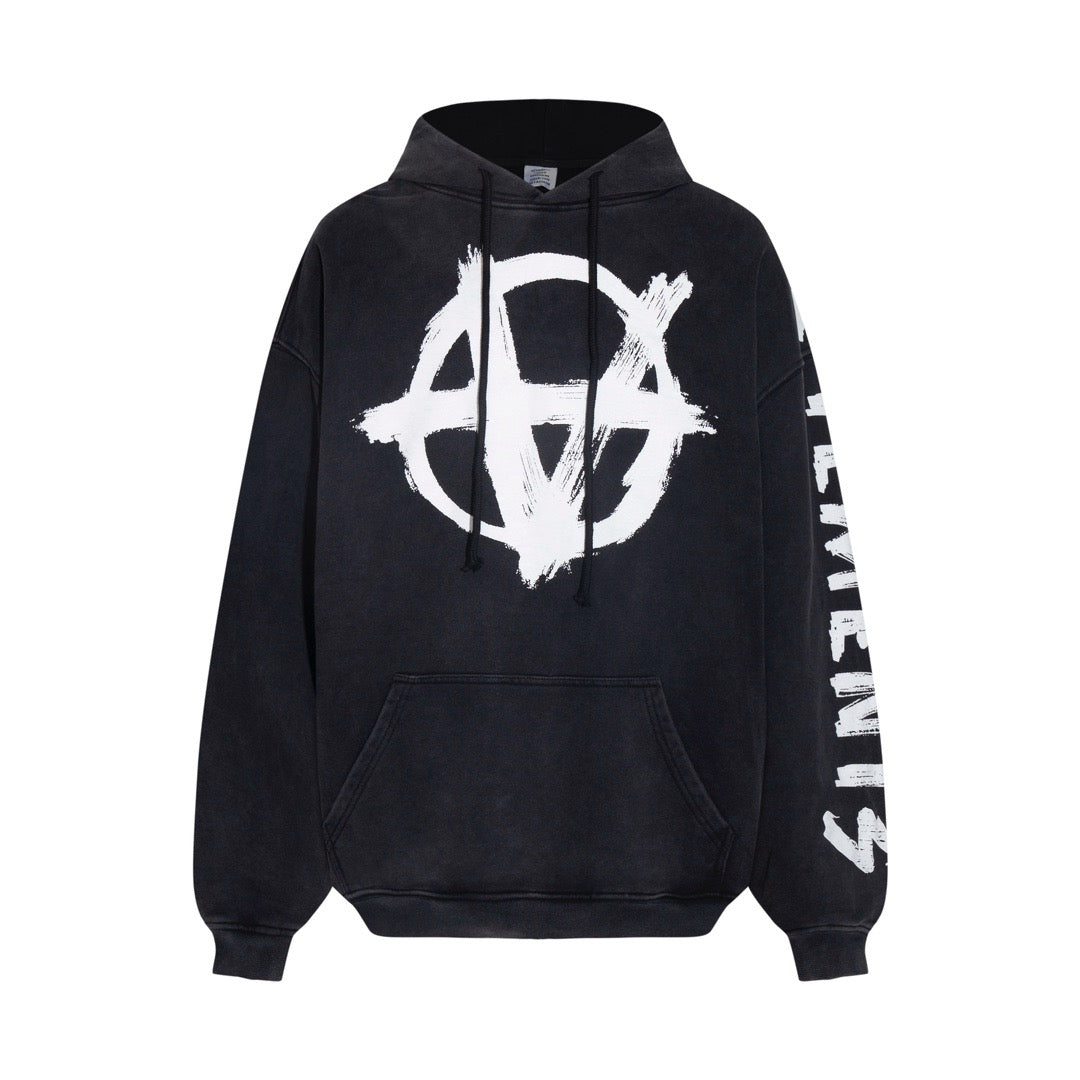 Schwarzer Hoodie