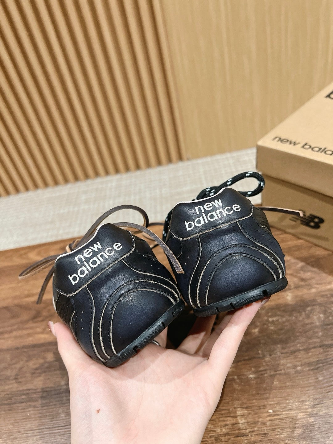 Mehrfarbige Schuhe