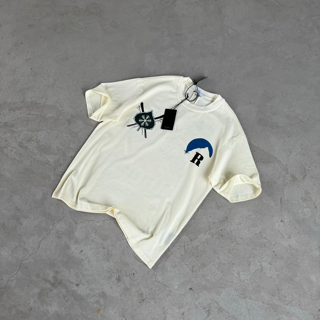 weißes T-Shirt