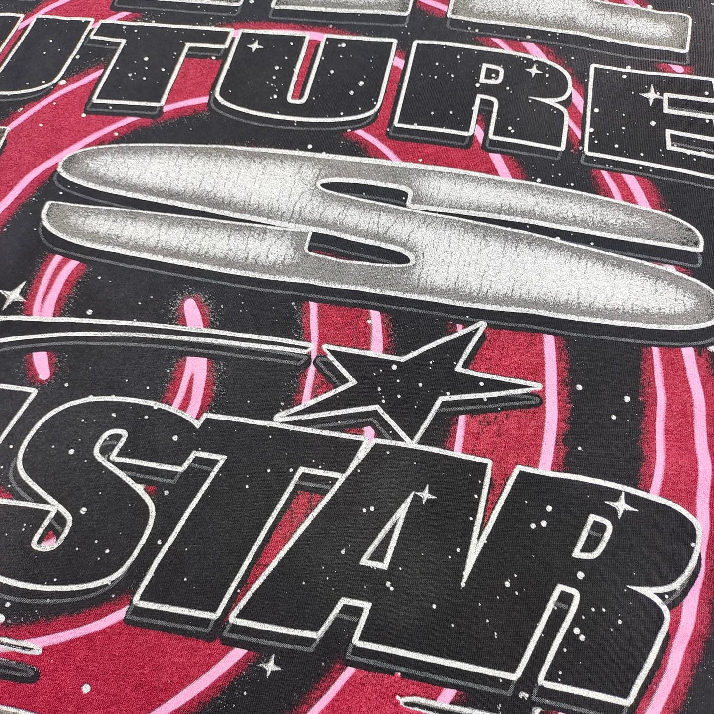 Dunkelschwarzes T-Shirt