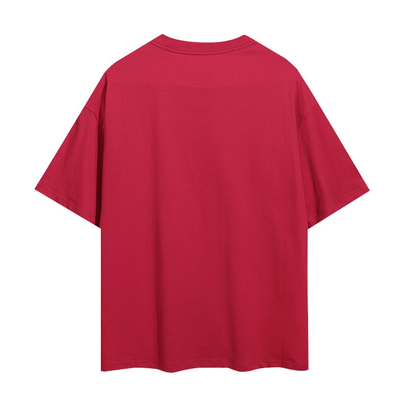 Rotes und schwarzes T-Shirt