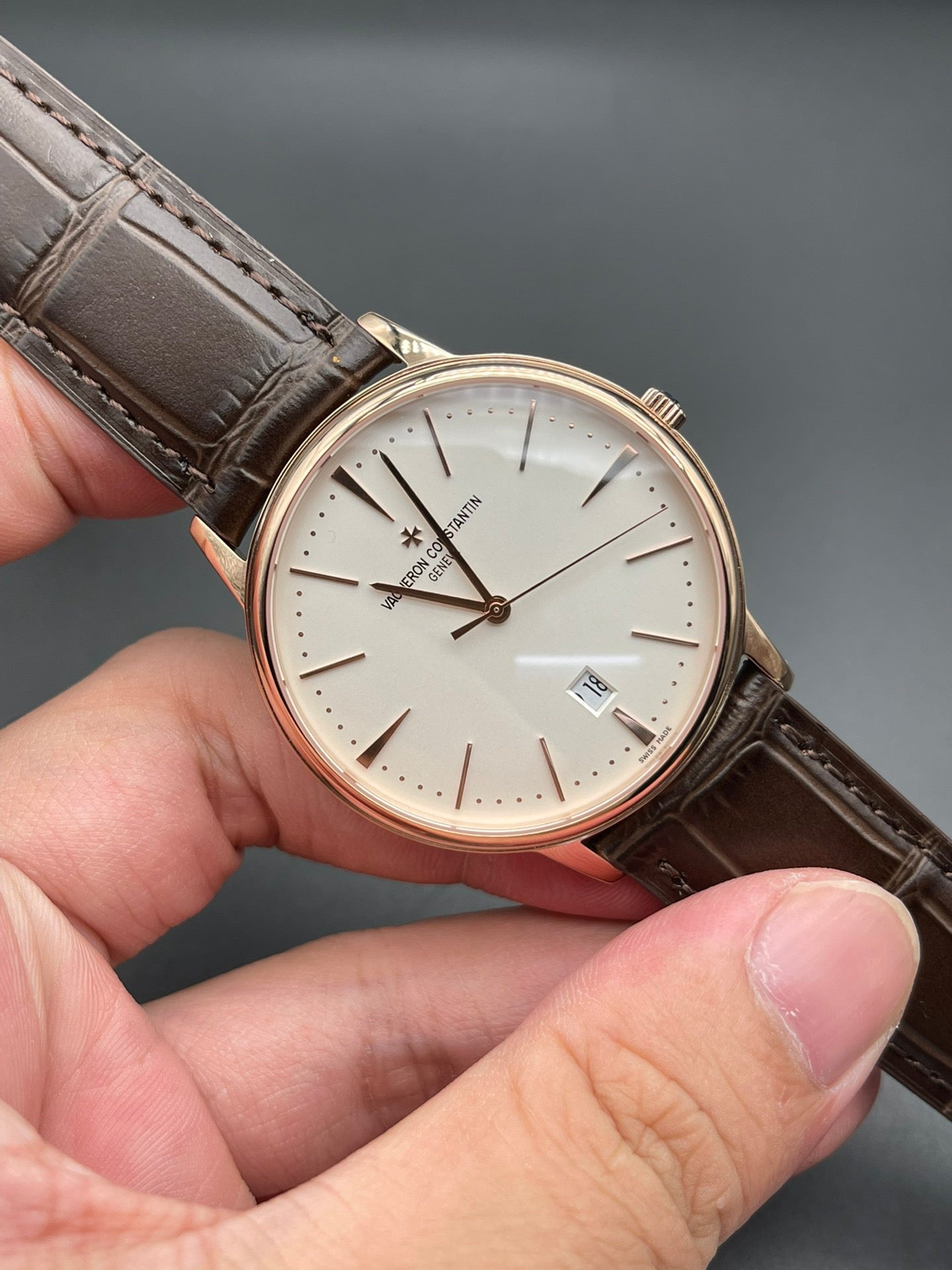 Braune Uhr