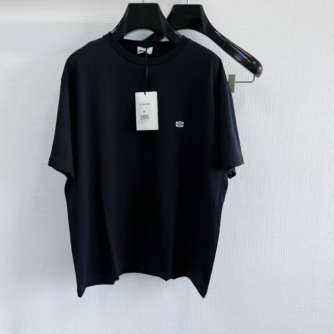 Schwarz-weißes T-Shirt