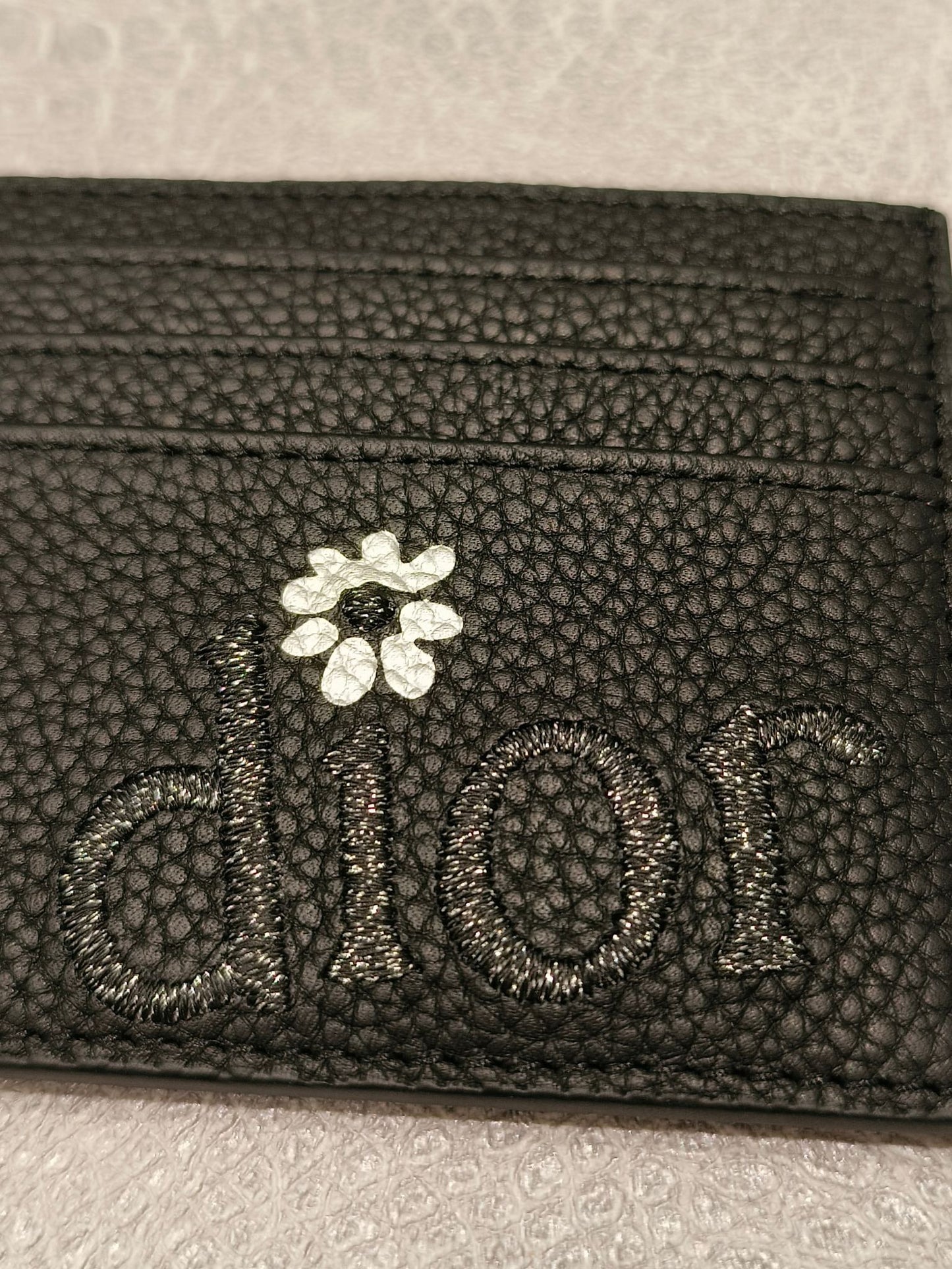 Cartera gris oscuro