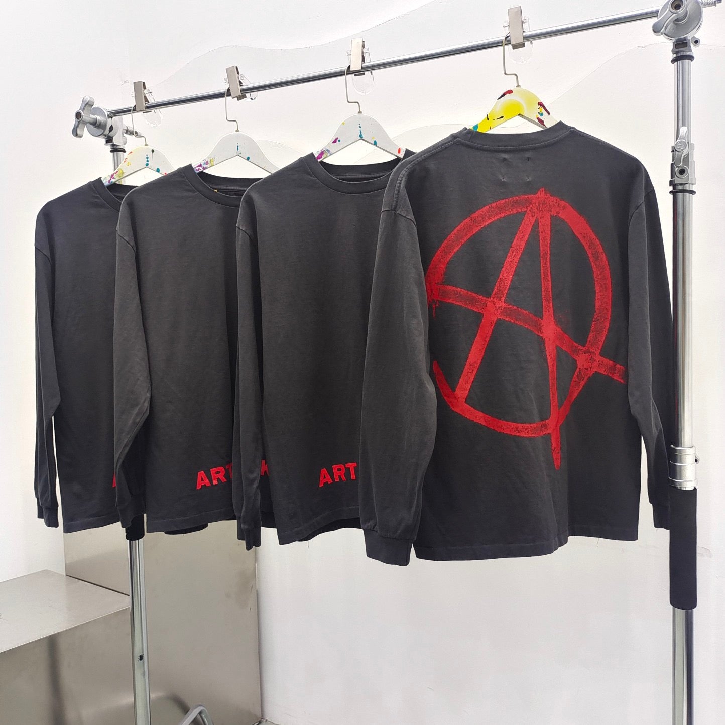 Schwarzes Sweatshirt