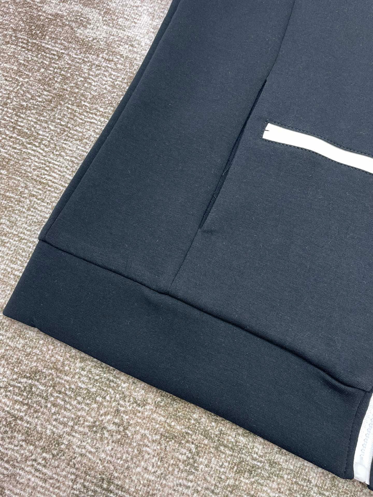 Schwarze Jacke