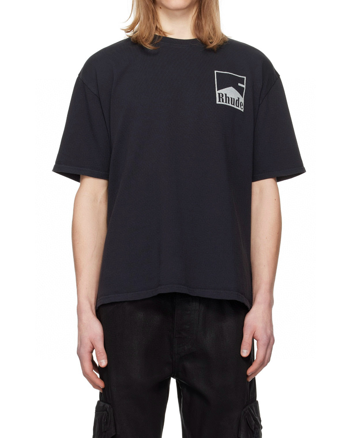 Schwarz-weißes T-Shirt