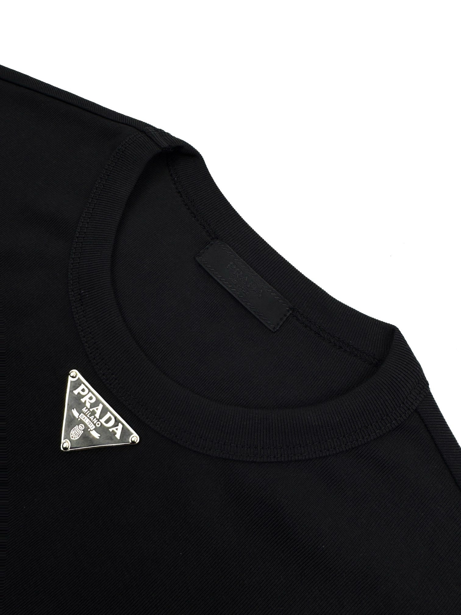Black and White T-Shirt - FashionHype.xyz
