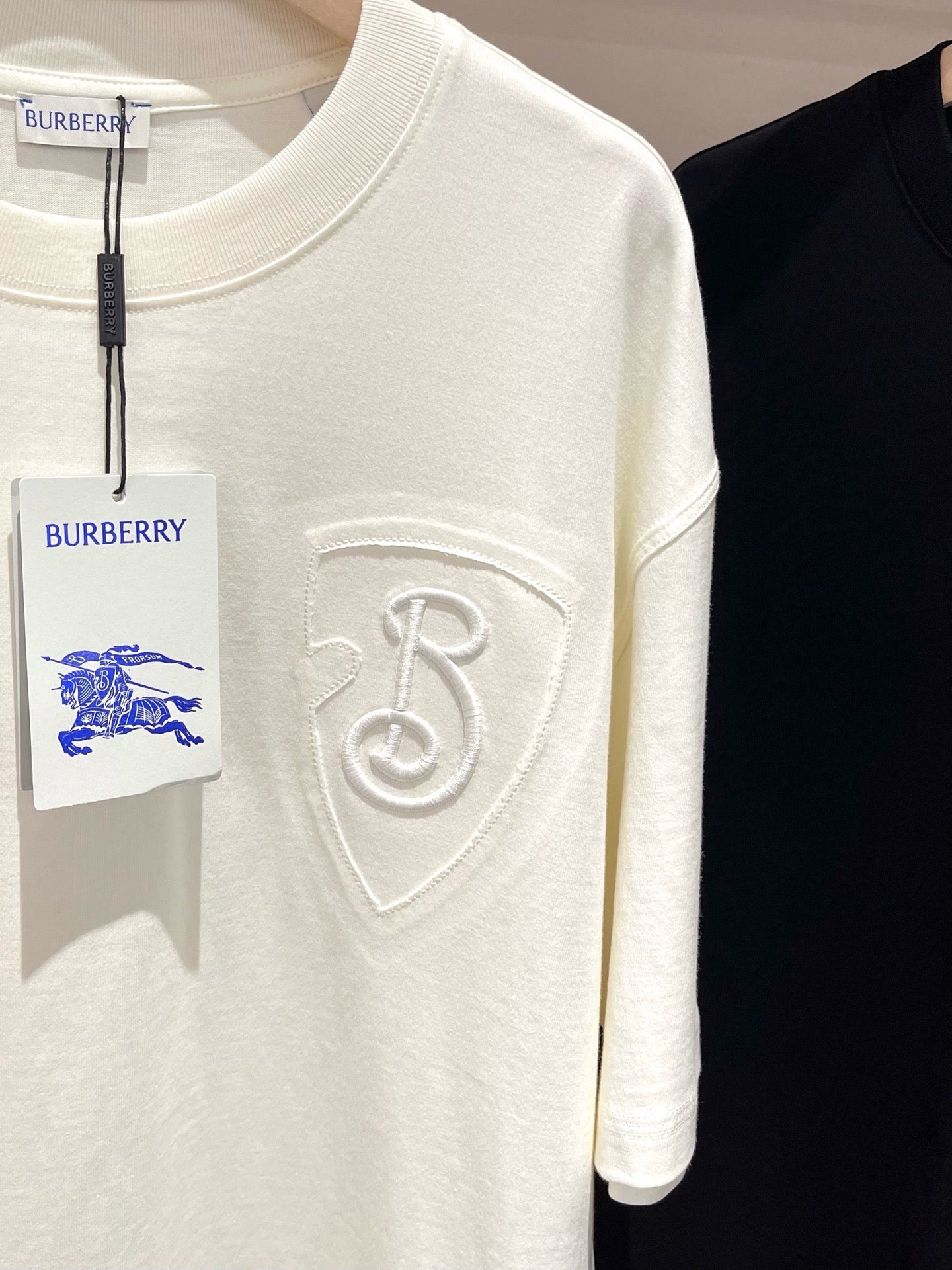 Mehrfarbiges T-Shirt