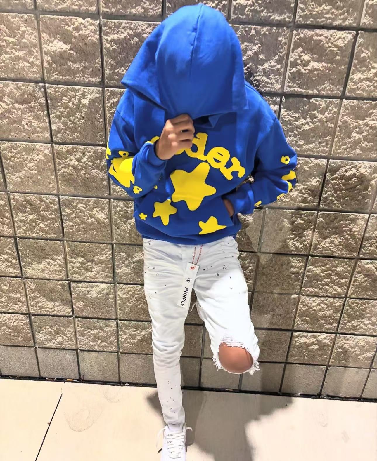Blauer Hoodie