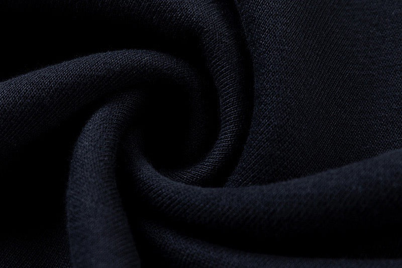 Schwarzer Hoodie
