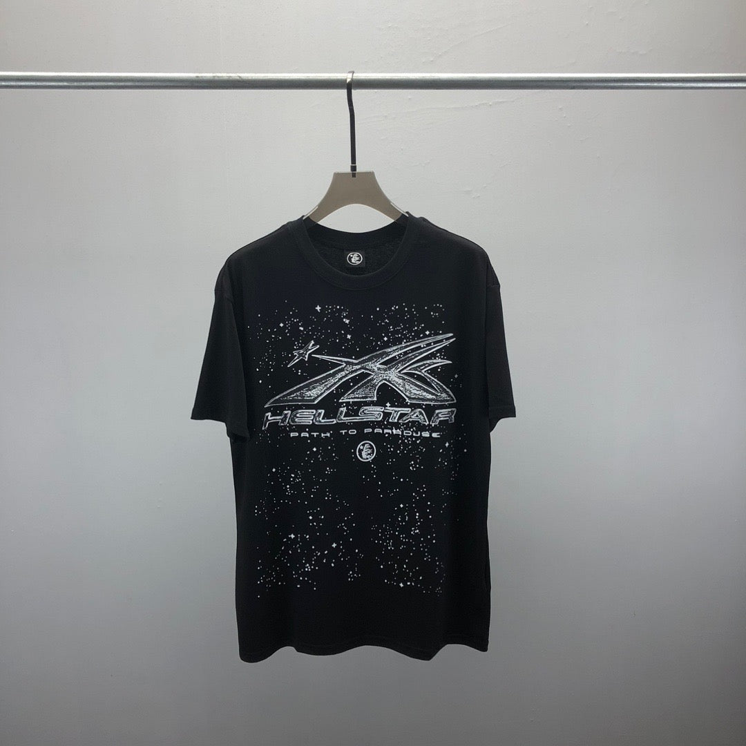Schwarz-weißes T-Shirt