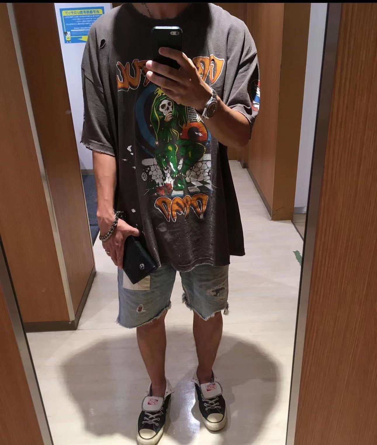 Schwarzes T-Shirt