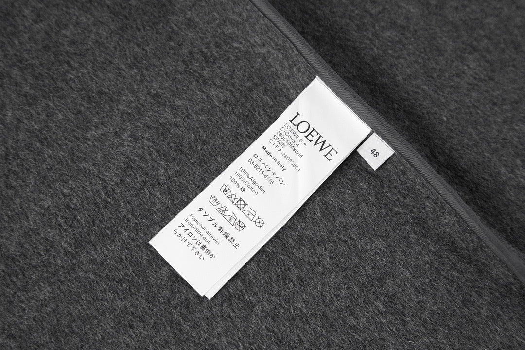 Graue Jacke