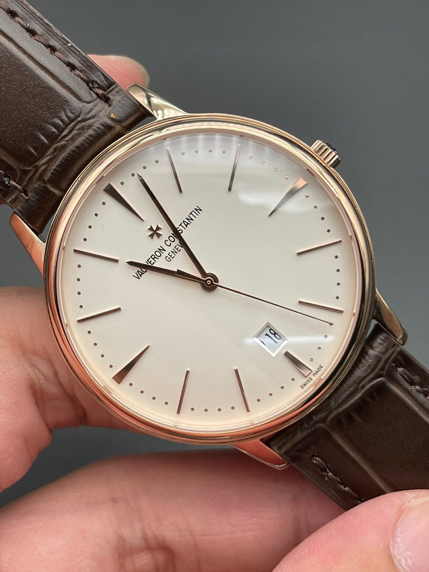 Braune Uhr