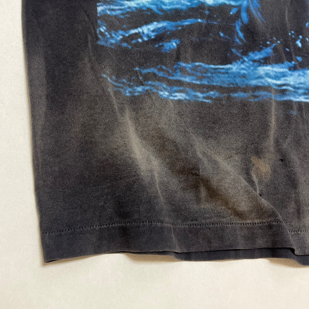 Dunkelschwarzes T-Shirt