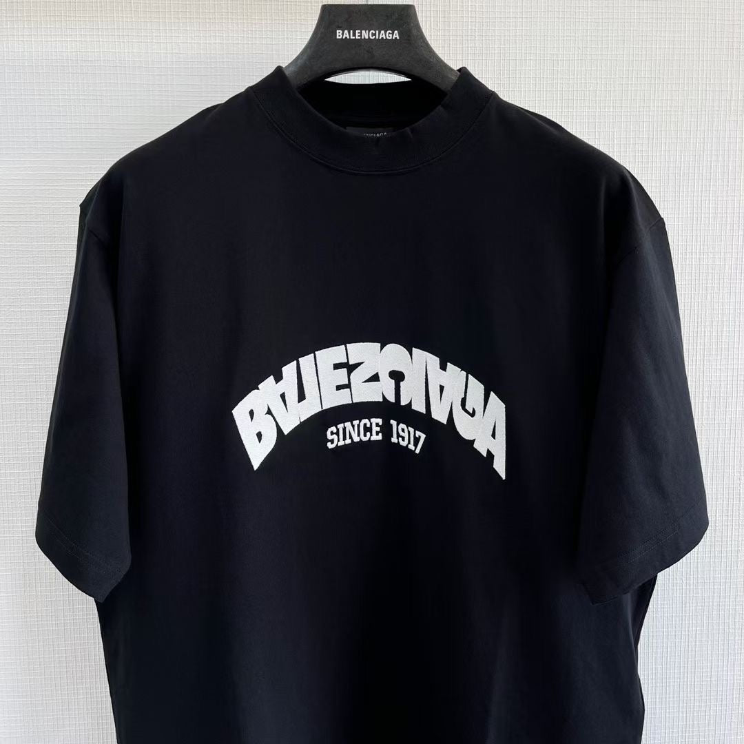 Black and White T-shirt - FashionHype.xyz