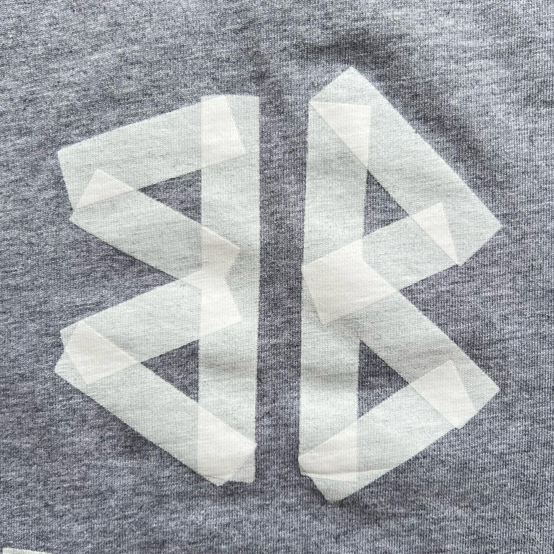 Graues T-Shirt