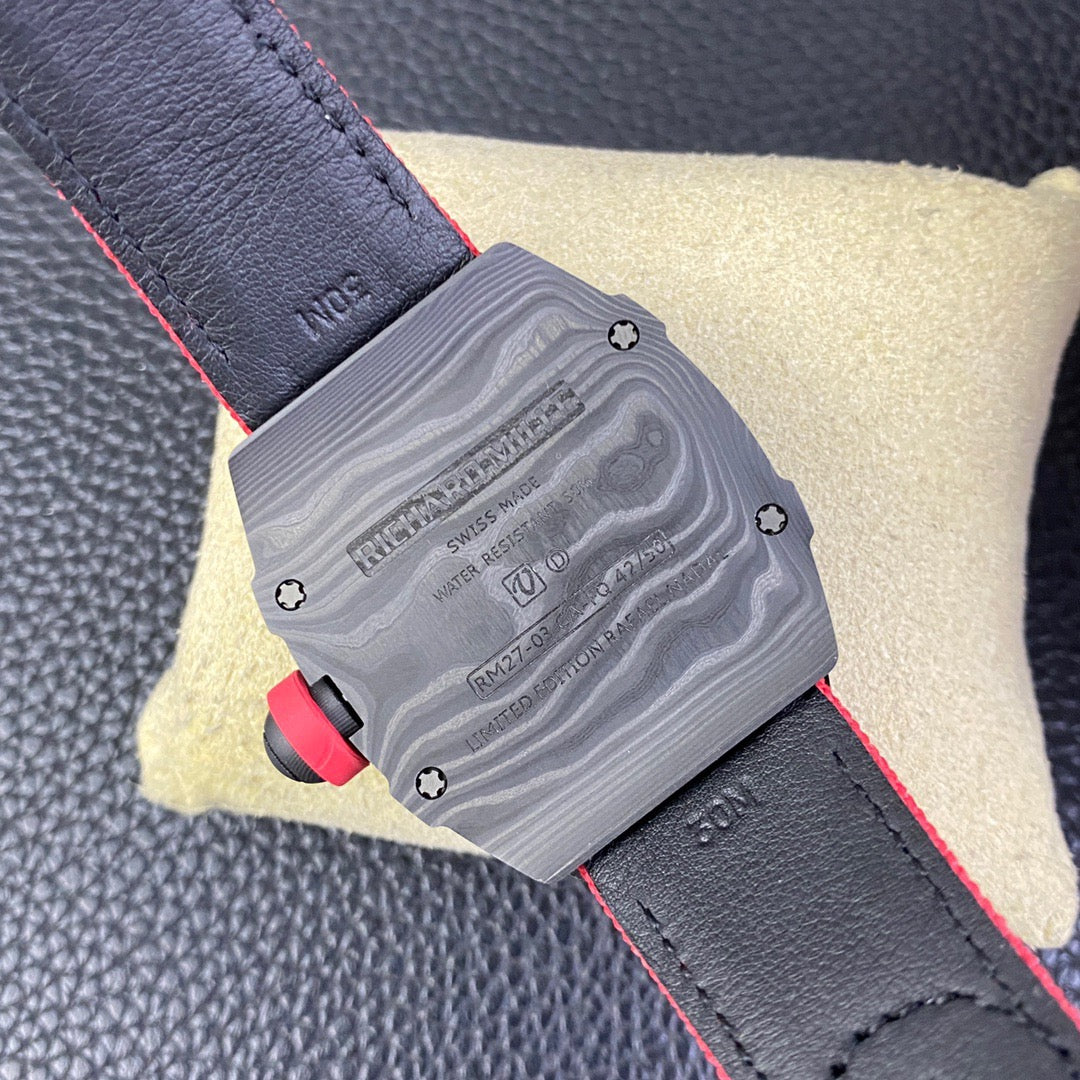 Mehrfarbige Uhr