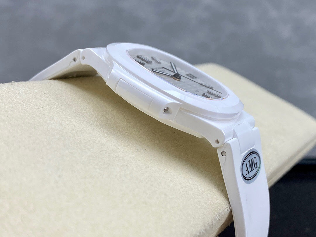 Weiße Uhr