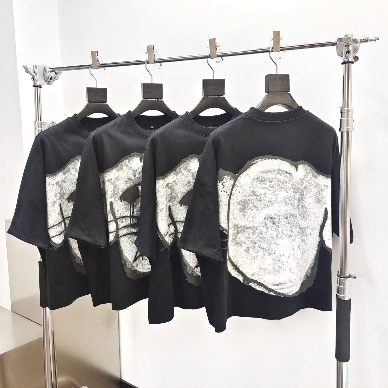 Black T-Shirt - FashionHype.xyz