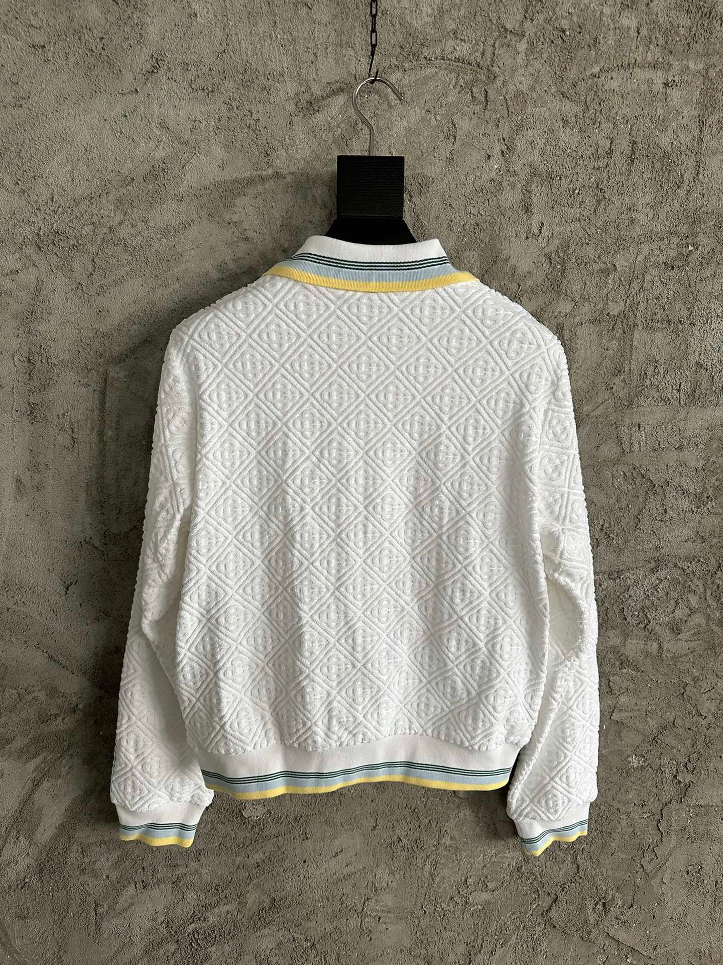 Weiße Jacke