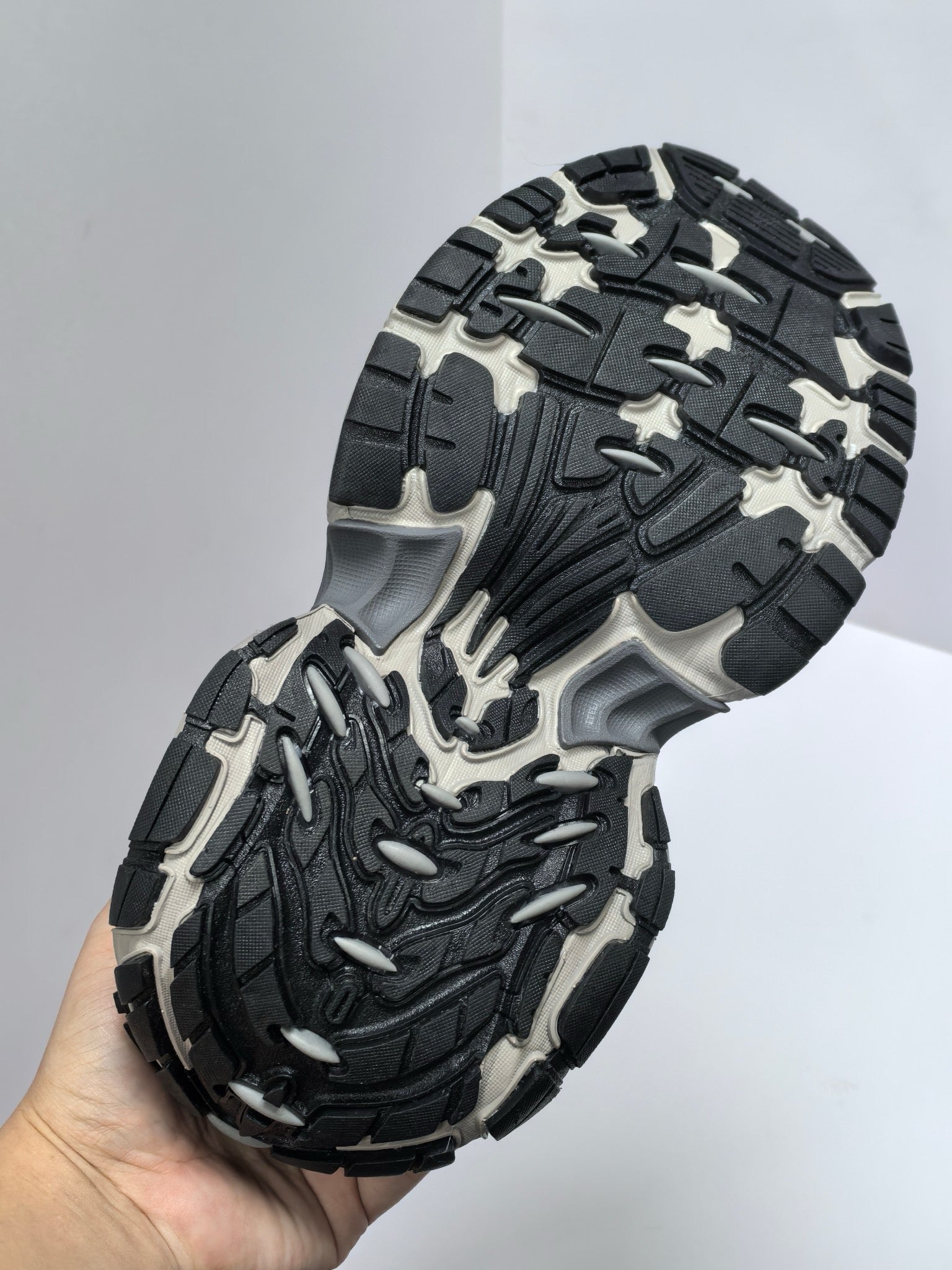 Mehrfarbige Schuhe