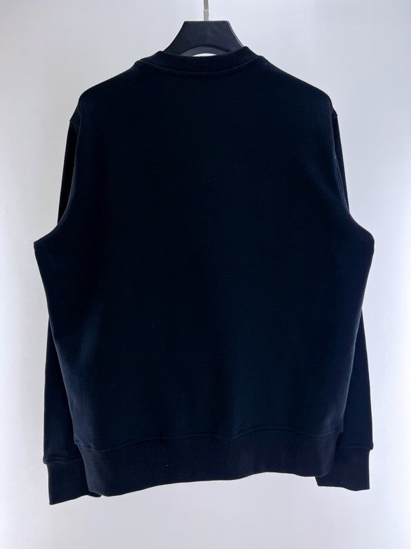 Sudadera en blanco y negro