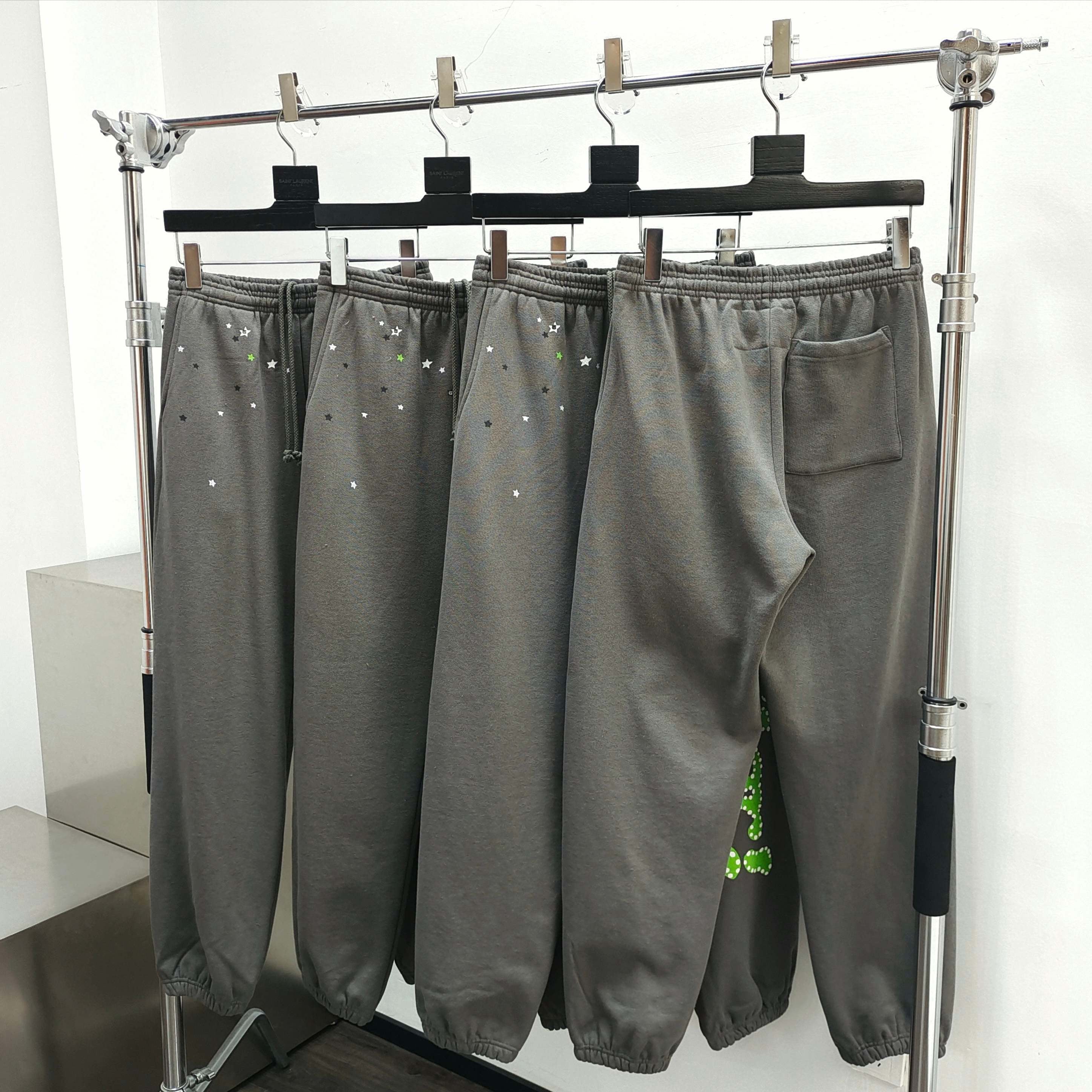 Graue Hose