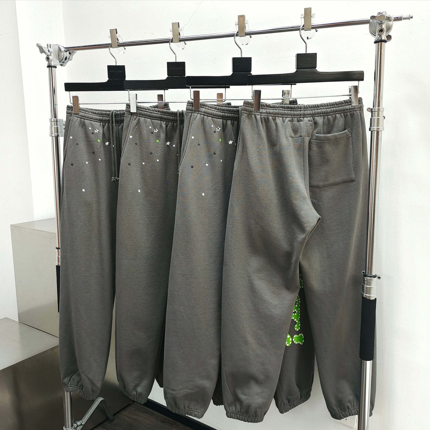 Graue Hose