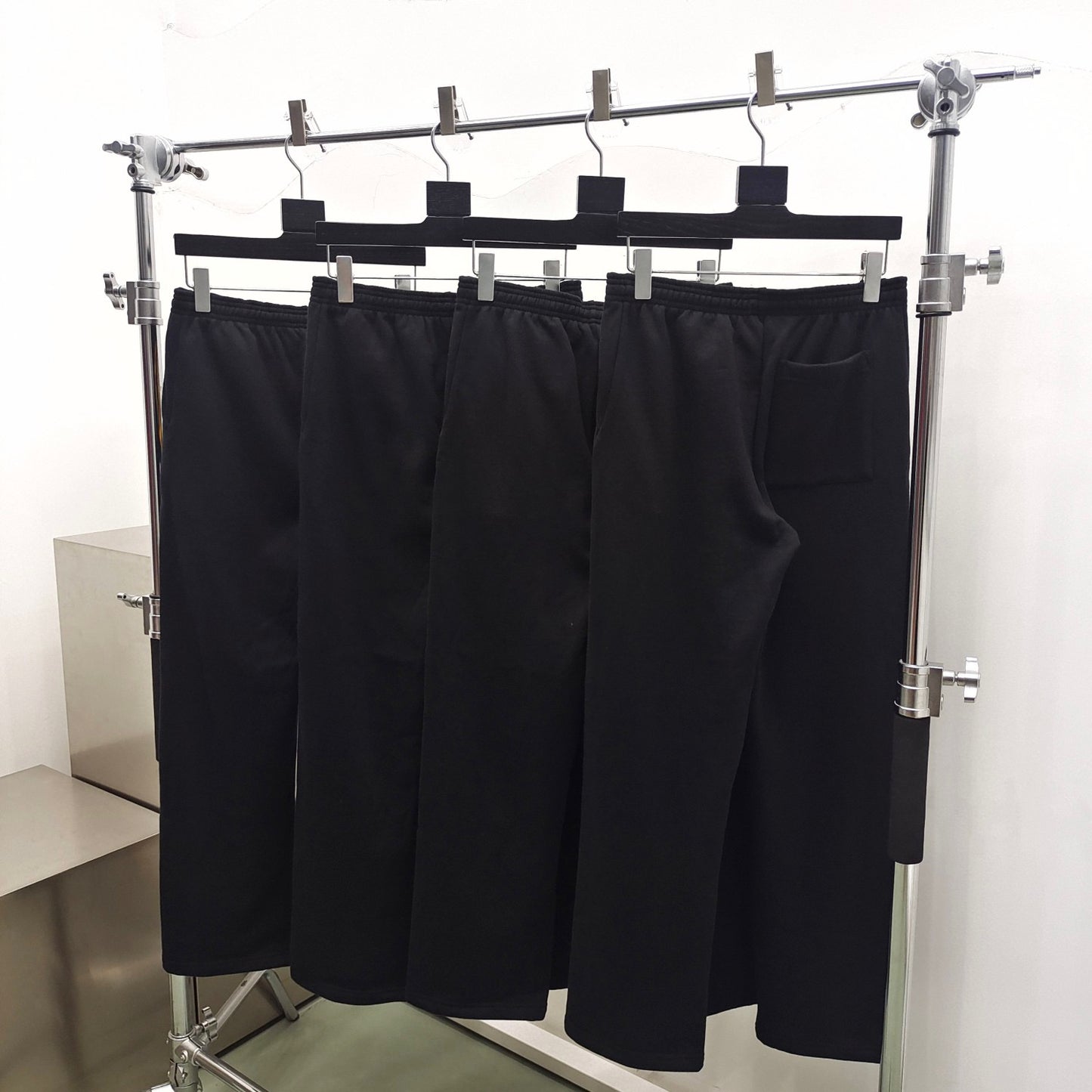 Schwarze Hosen
