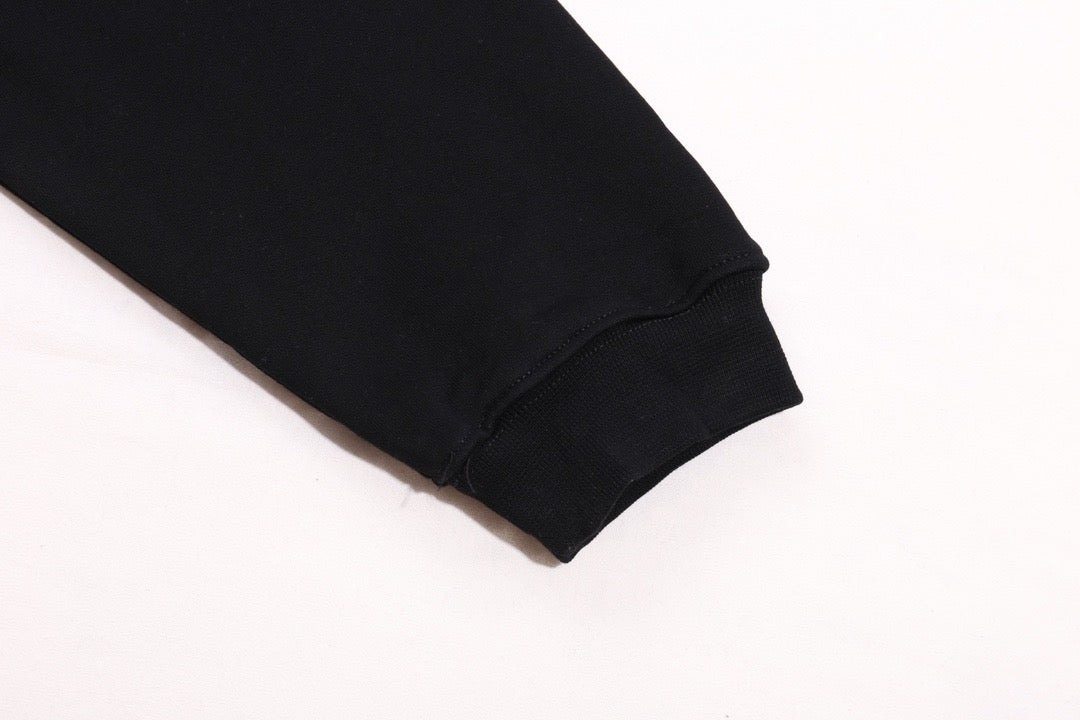 هودي باللونين الأسود والوردي