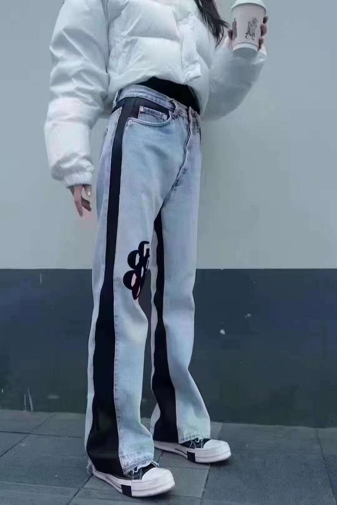 Grau schwarze Hose