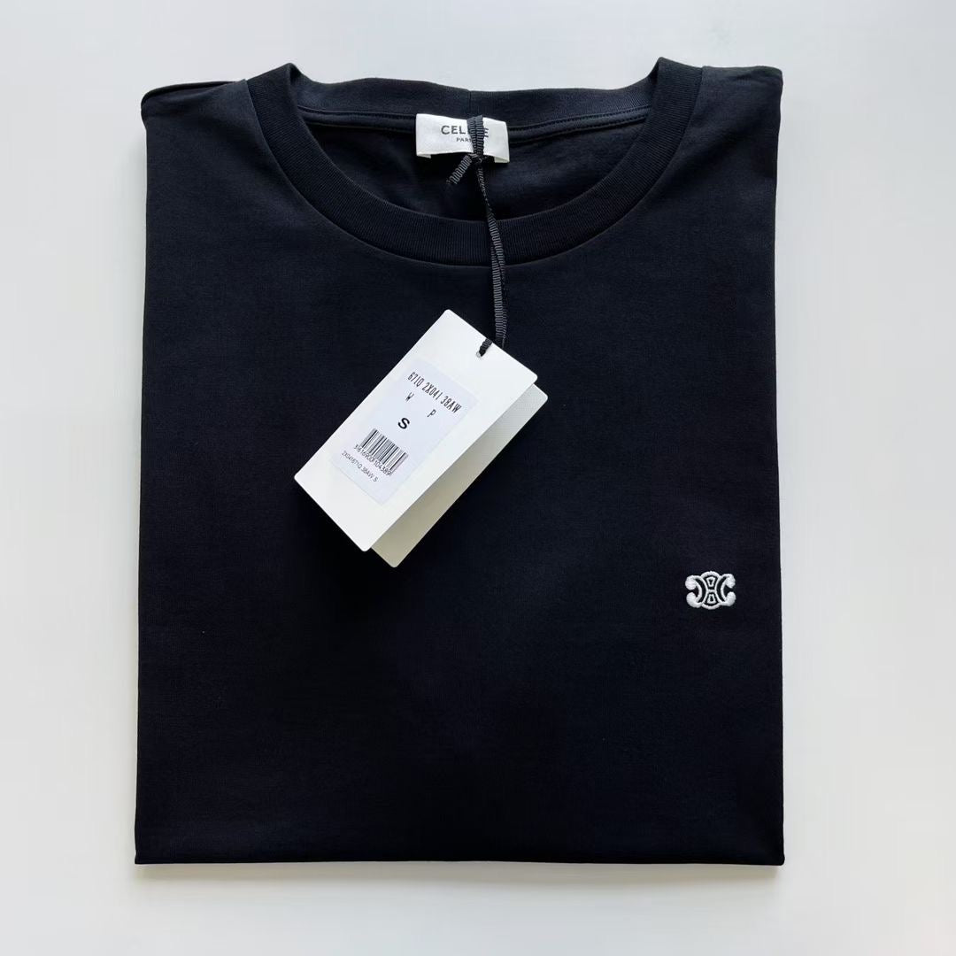 Schwarz-weißes T-Shirt