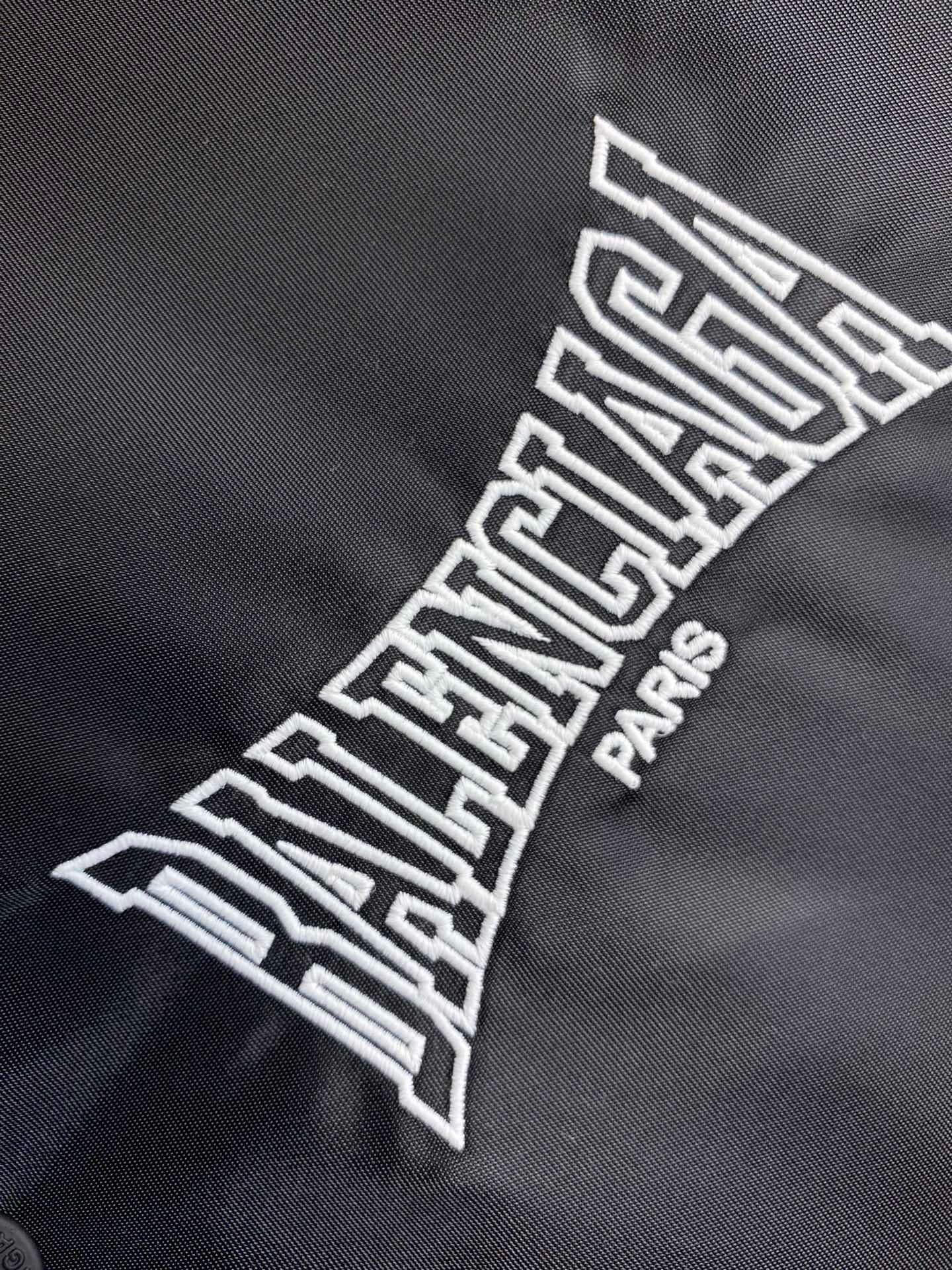 Schwarze Jacke