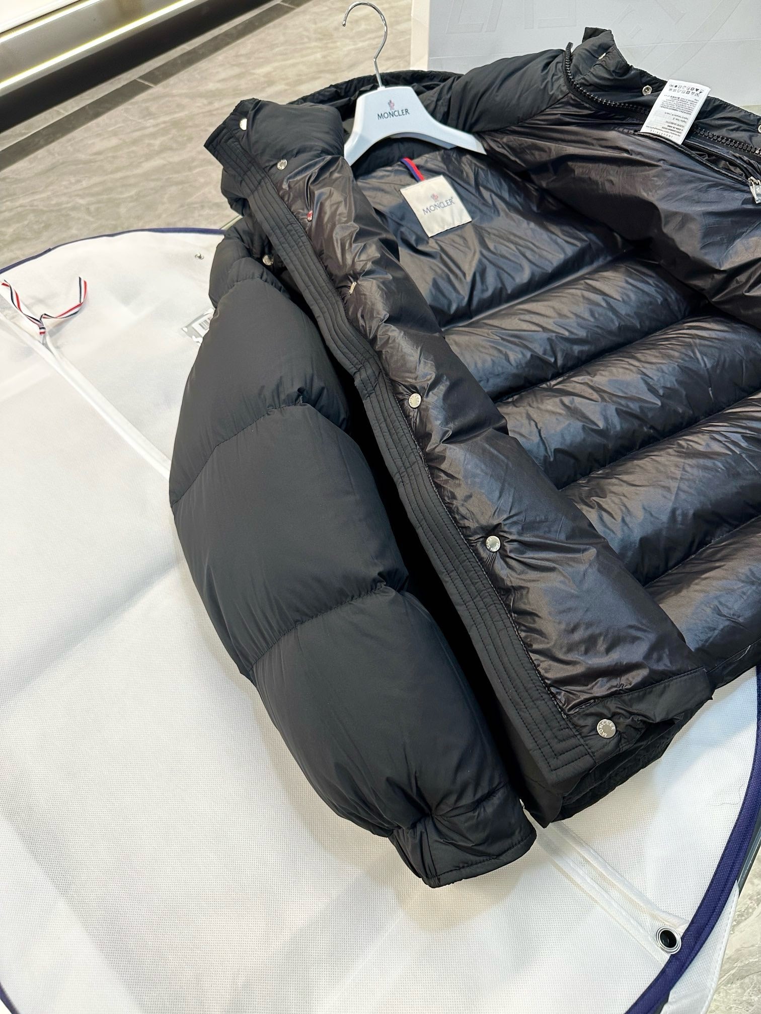 Black Jacket - FashionHype.xyz