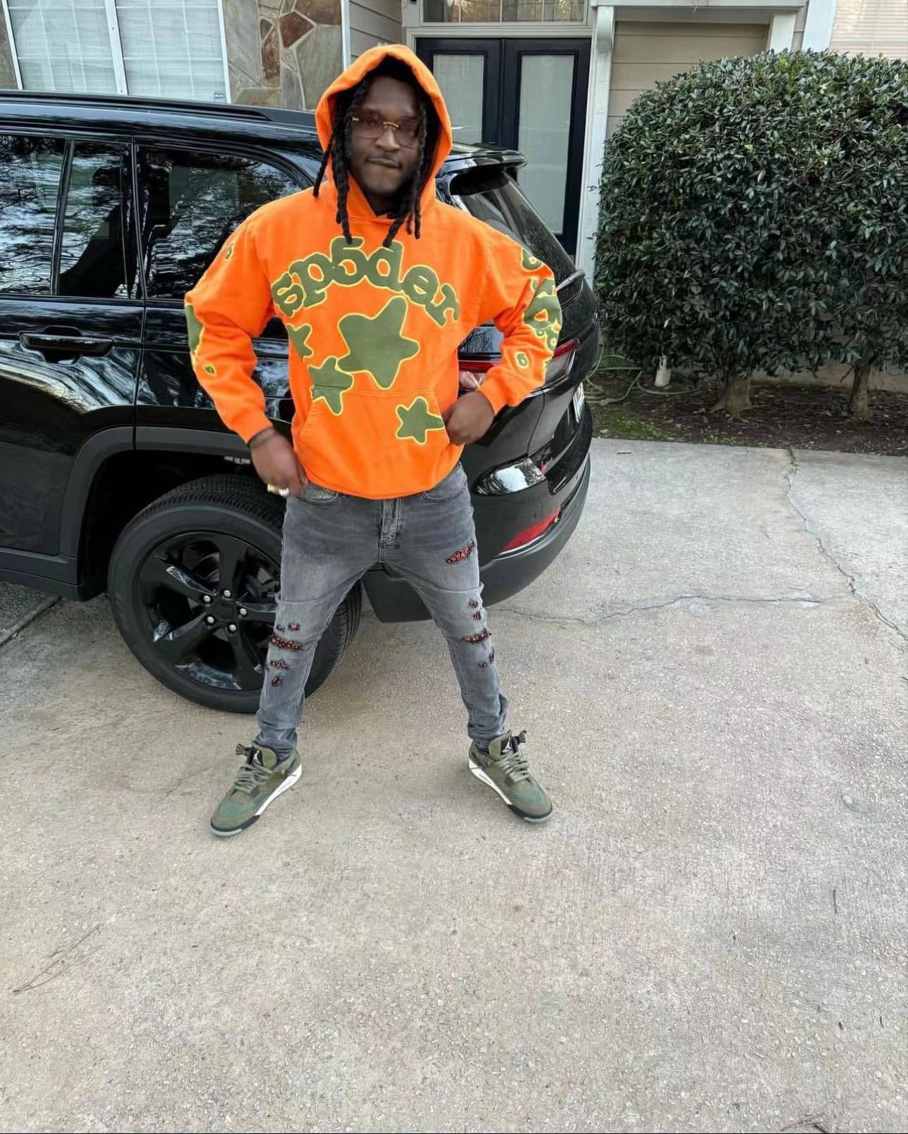 Orangefarbene Hose