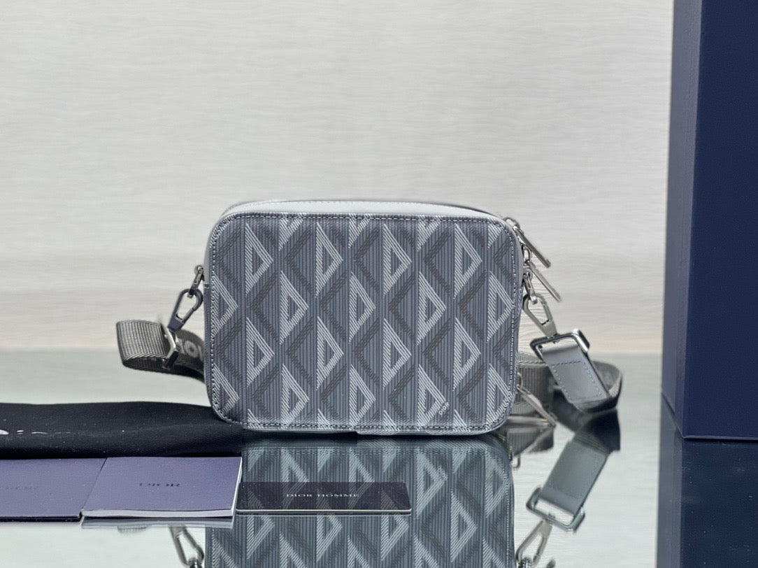 Graue Tasche