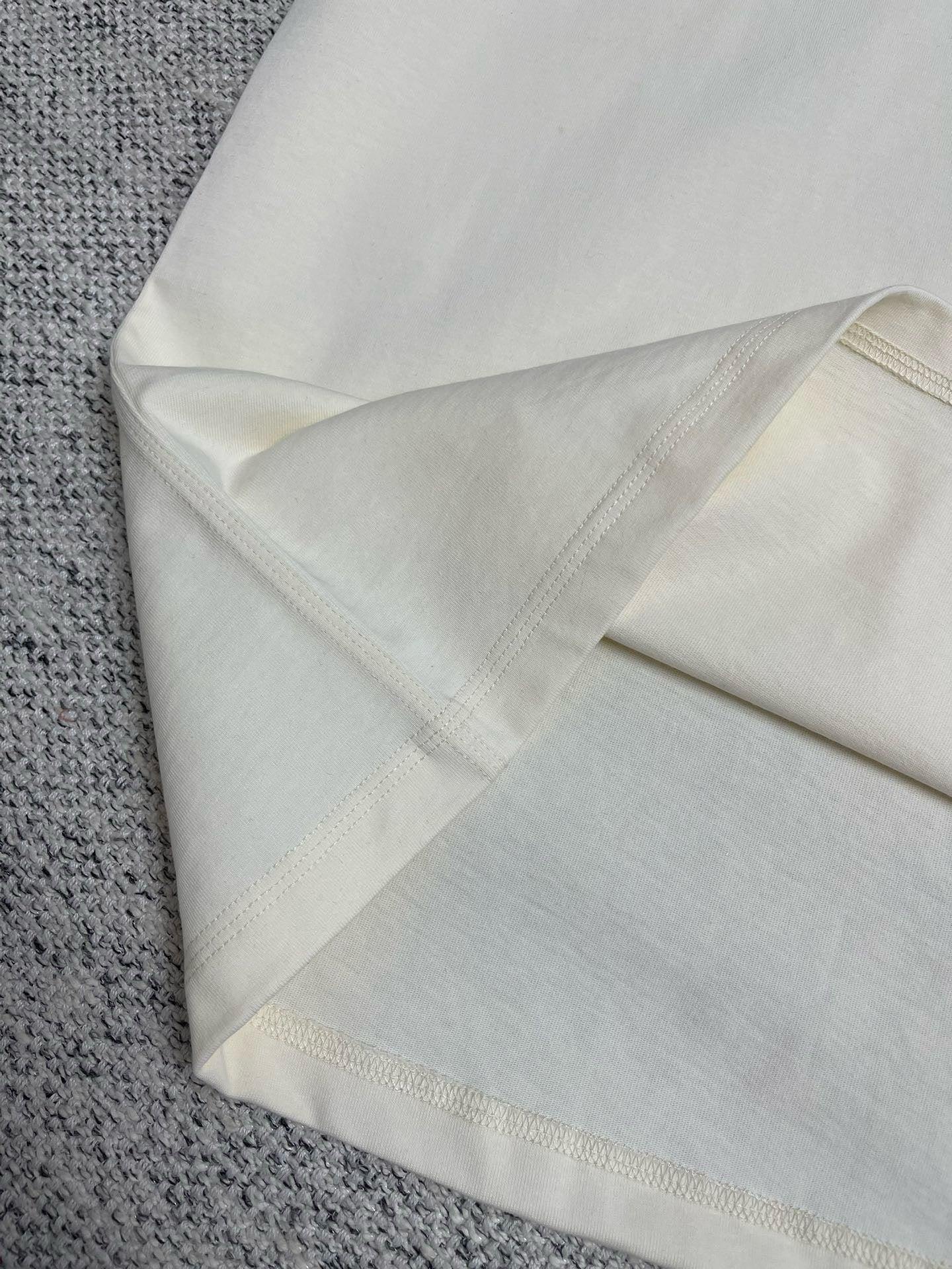 Mehrfarbiges T-Shirt