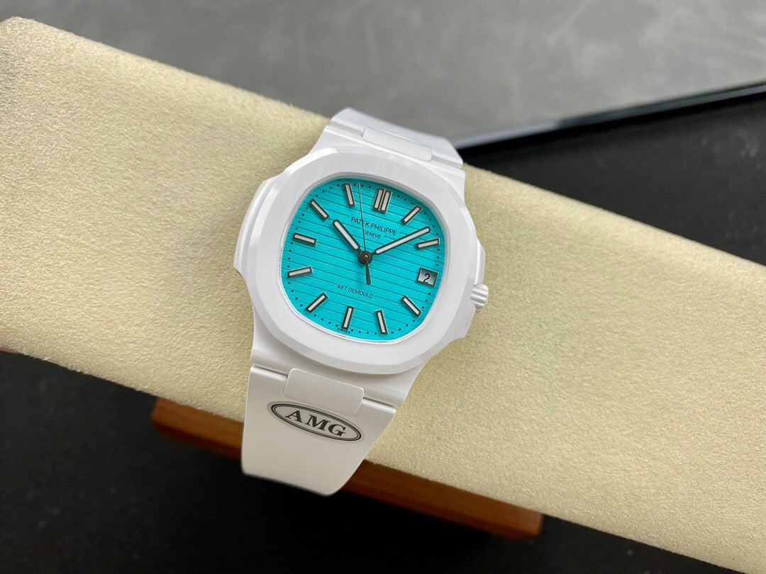 Weiße Uhr