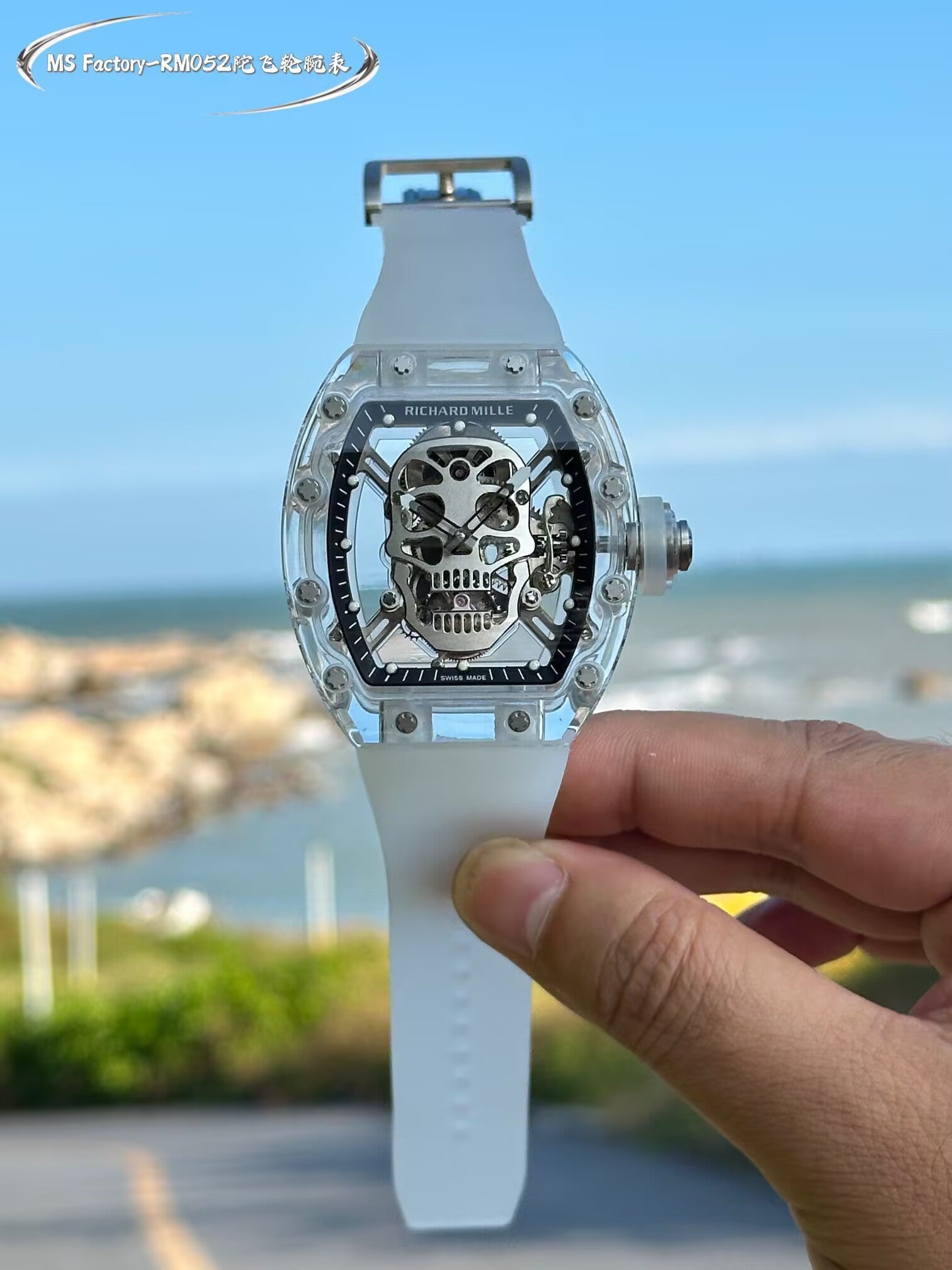 Weiße Uhr