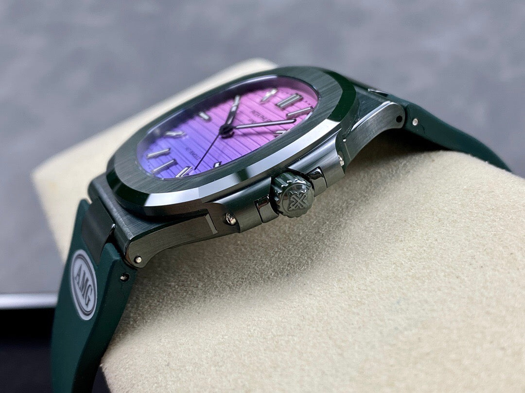 Schwarze Uhr