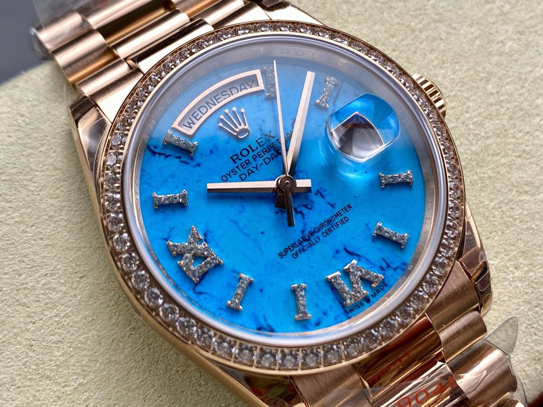 Goldfarbene Uhr