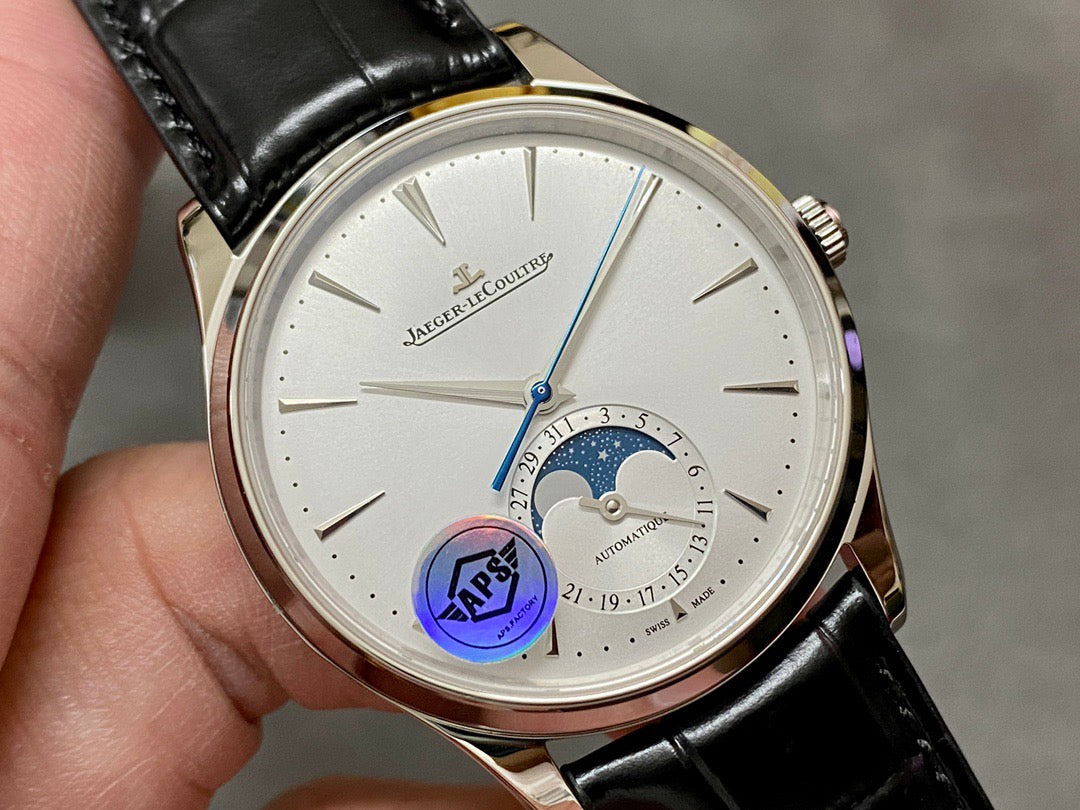 Schwarze Uhr