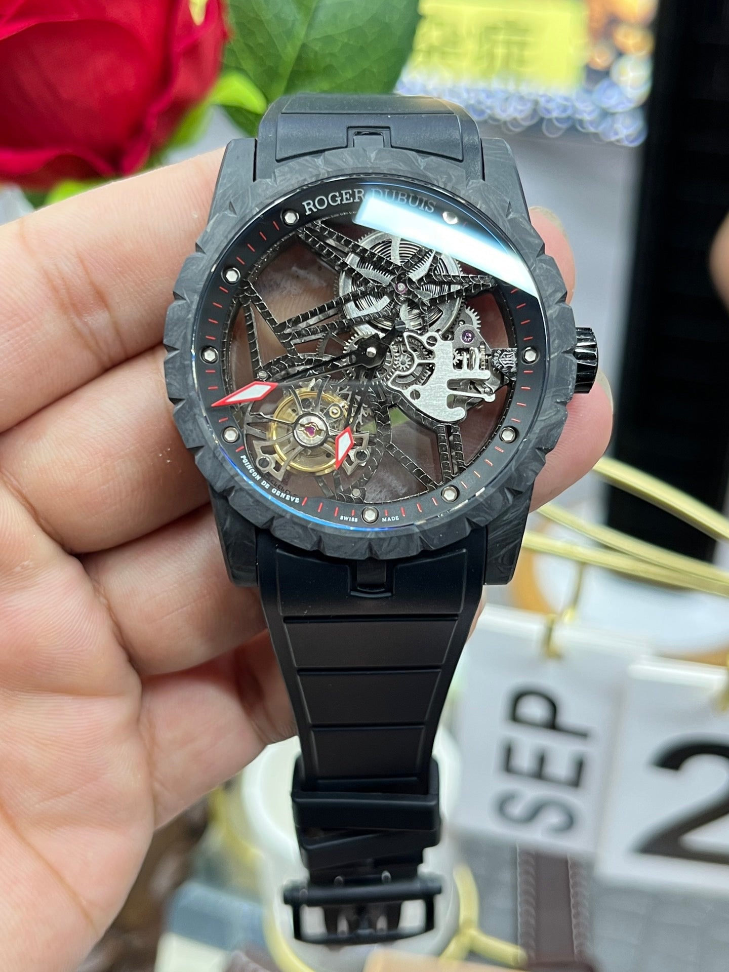 Schwarze Uhr