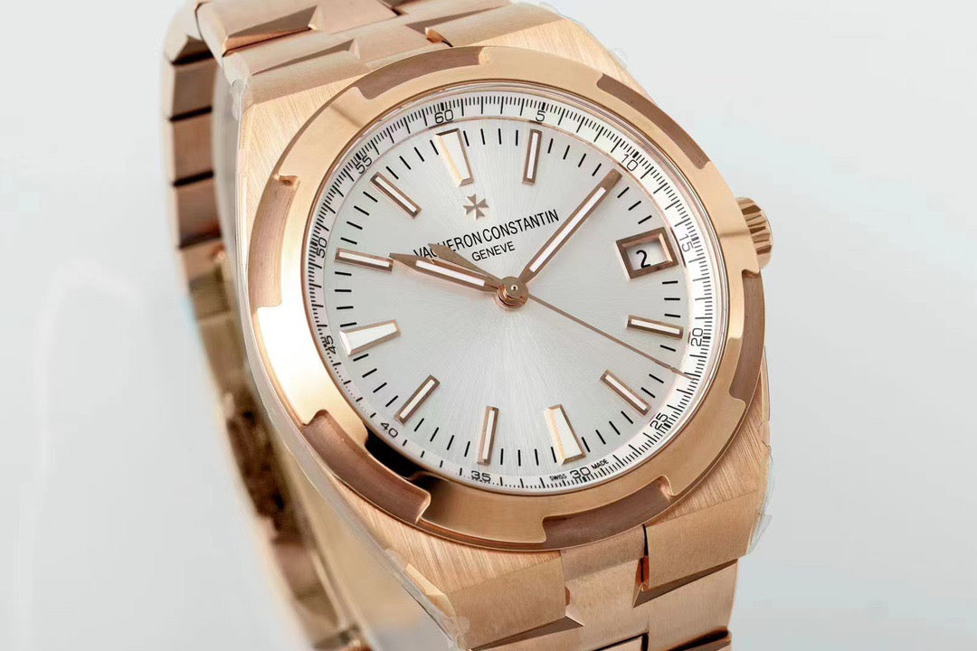 Goldweiße Uhr