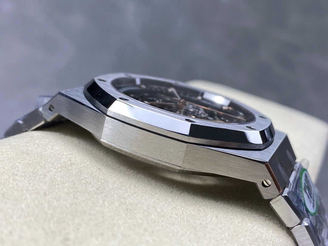 Weiße Uhr