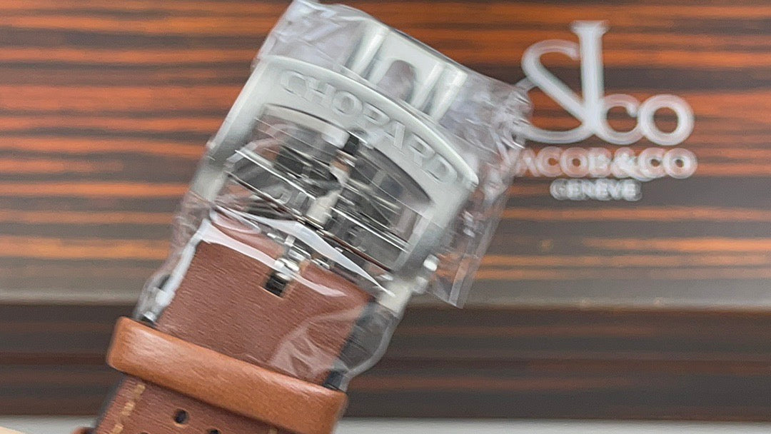 Braune Uhr